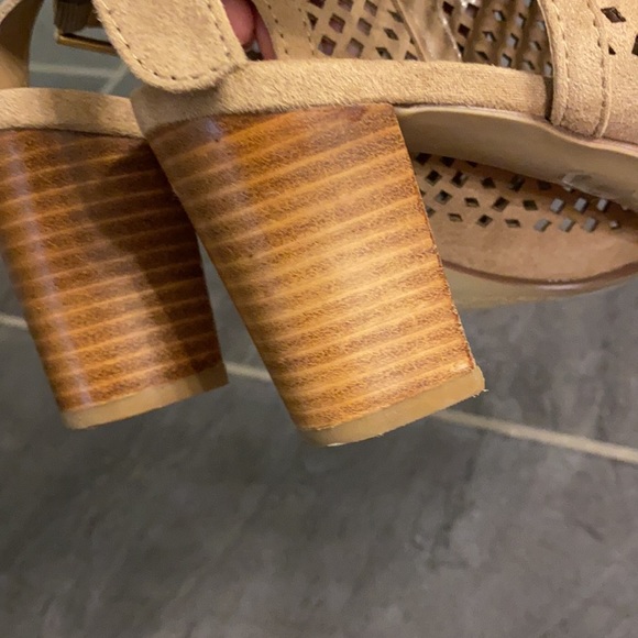 Mesh peep top booties - Picture 5 of 7